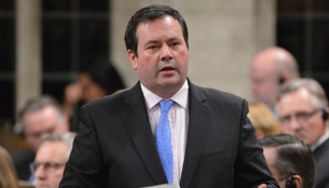 پاسخ وزیر مهاجرت کانادا به نامه پیگیری خانم الیزا مشتاقی نژاد